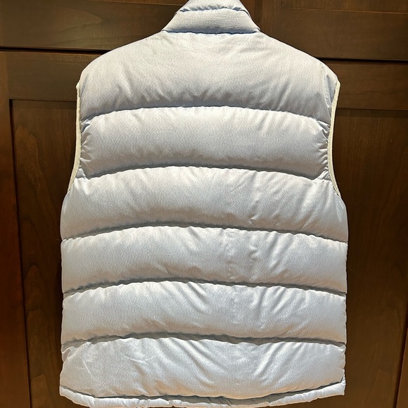 Patagonia Womans puffer vest size US M - Picture 3 of 5